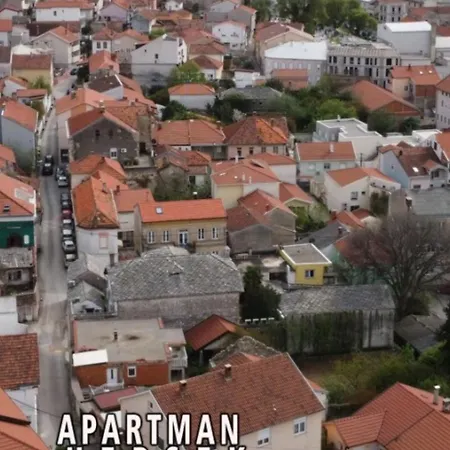 Hersek Apartment