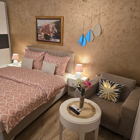 Hersek Apartmán *